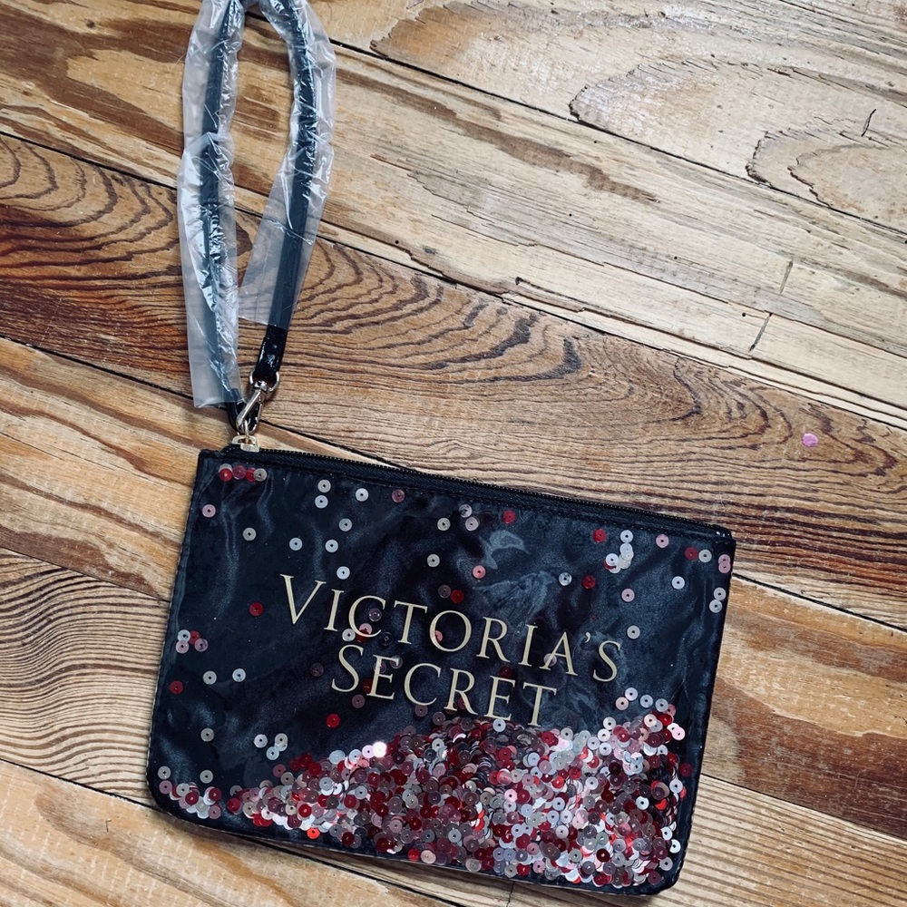 BRAND NEW Victoria secret wristlet